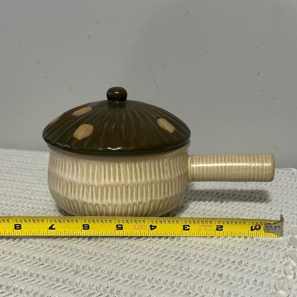 Urban outfitter mushroom lid ceramic soup bowl with handle - Picture 7 of 8